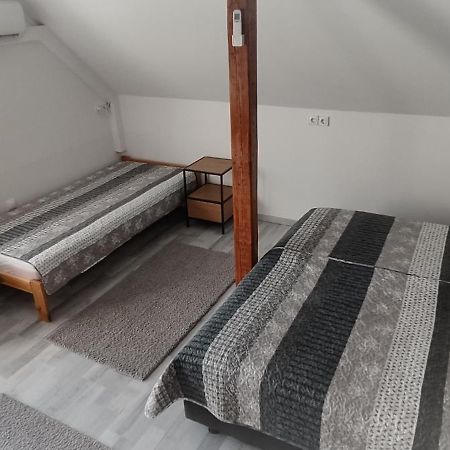 Lila Fuge Apartman Apartment Balatonfured Exterior photo